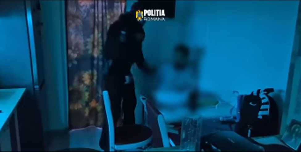 Perchezitii in Teleorman intr un caz de santaj un tanar de 26 de ani suspectat ca a amenintat mai multe persoane pentru bani