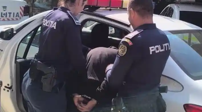 Exploatarea sexuala a unei minore de 13 ani un barbat arestat iar o adolescenta investigata in Teleorman